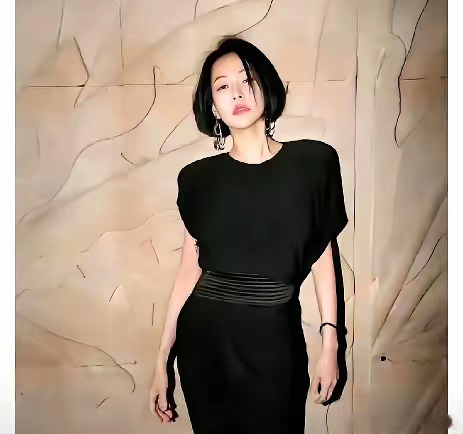 发现没有？大S走了，S一家的演艺圈地位也开始摇摇欲坠，娱乐圈的人已经不给S家任何