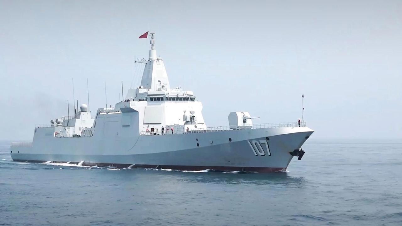 来真的了？外媒：055在南海试射鹰击-20，日本航母就在附近。动静越来越大！谁都