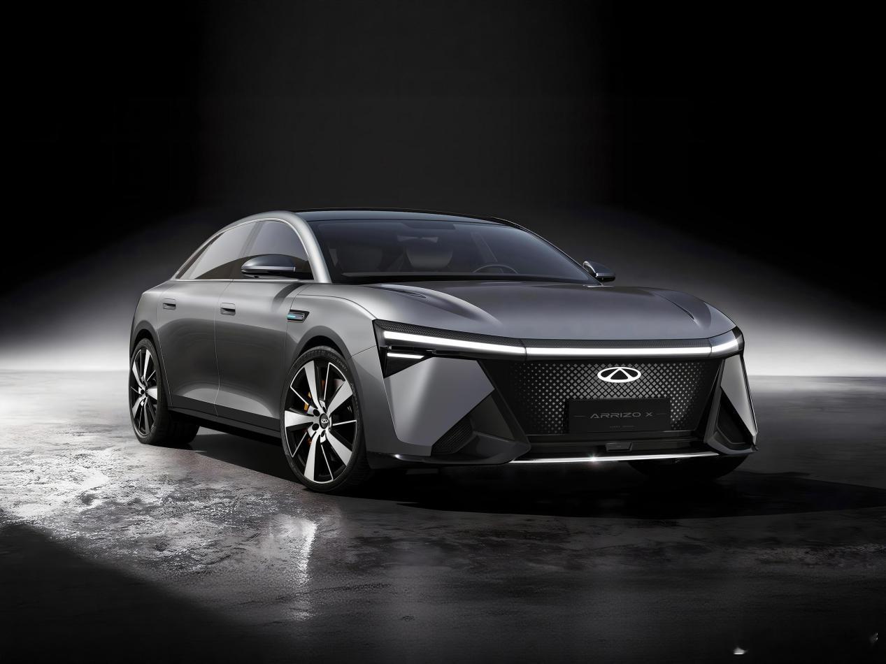 奇瑞今年在2026北京车展上，有3个特点：场地大、车型多、老外多。一共展出了5