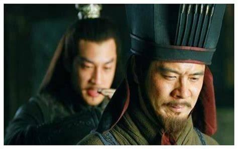 公元199年，曹操俘虏陈宫，处死之前戏弄他：“你一死，你的妻子怎么办呢？”陈宫