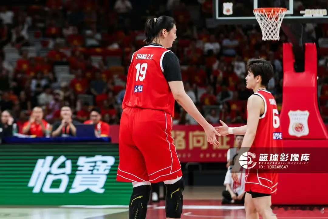 中国篮协官方宣布了参加2026年爱知-名古屋亚运会的中国女篮名单。具...