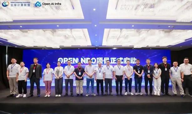 华为又放大招了国内算力产业最关键的底层短板被补齐，华为这一手操作，直接改写了国
