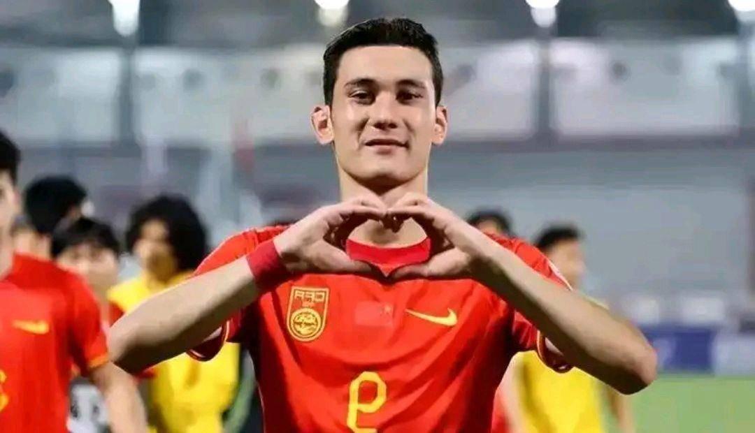 孤胆英雄，拜合拉木！国足0比4输给了日本，最终获得U23亚洲杯的亚军，创造了历