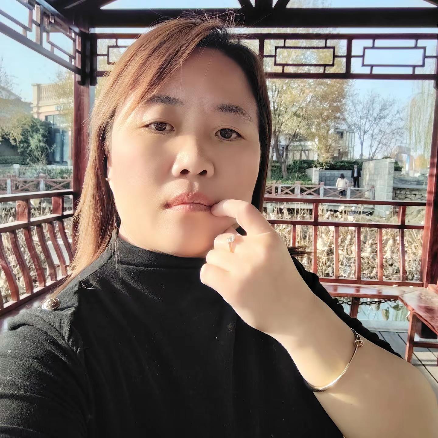 街拍小姐姐穿搭秀无美颜无滤镜最真实的模样<!--{img:0...