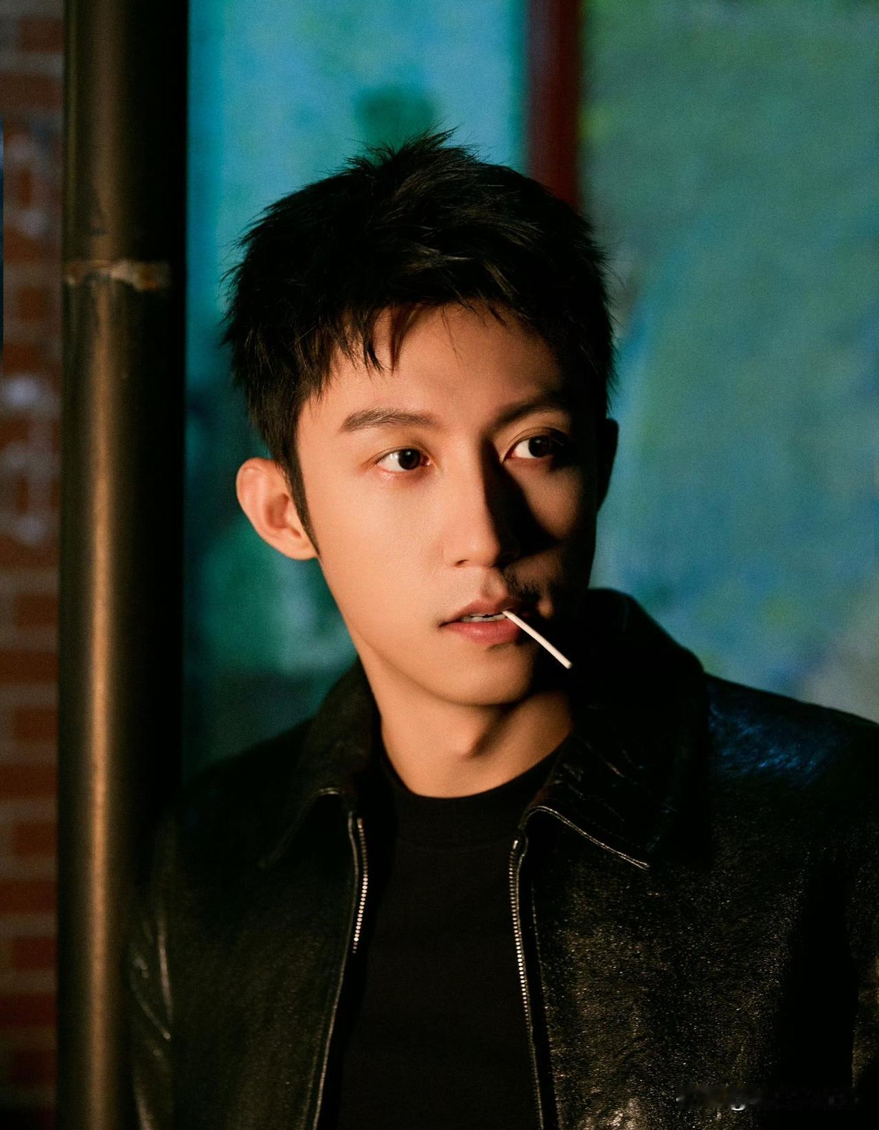 2月24日，黄景瑜新剧女主换人！金晨事件后续，人在西双版纳，角色没了！《明川