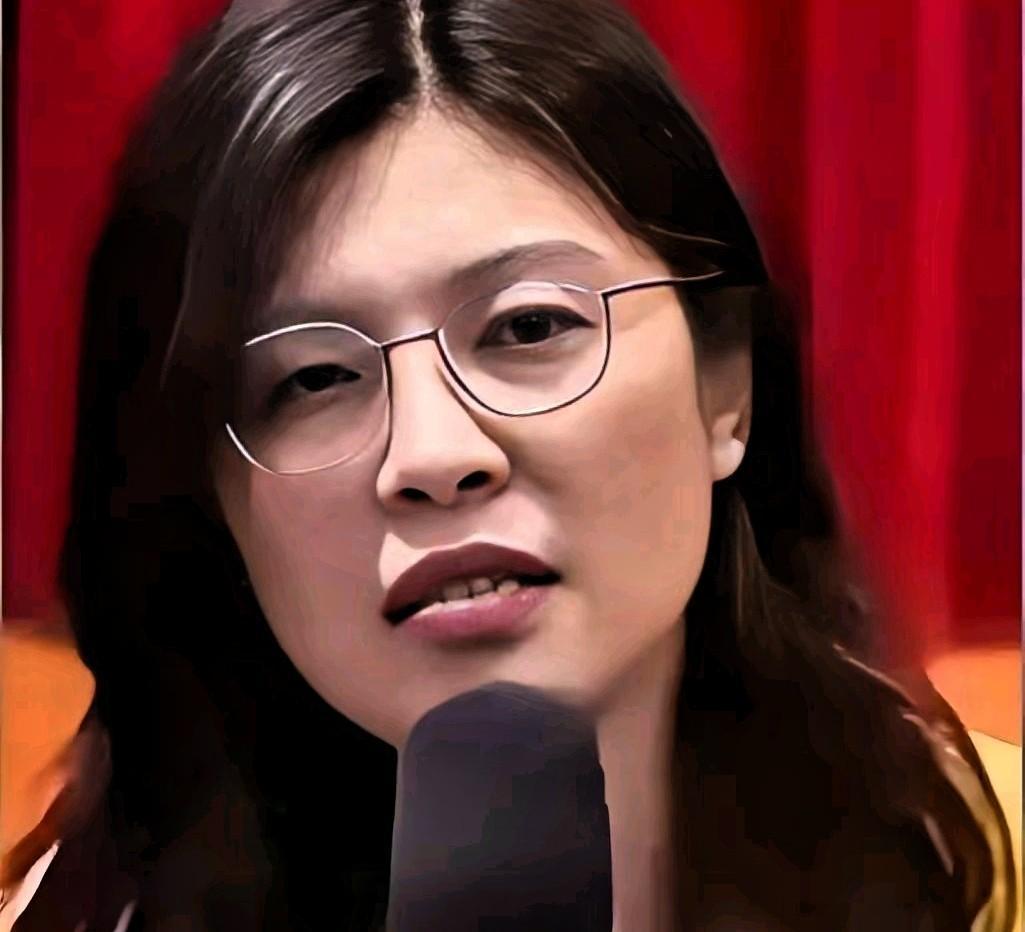 本次北京对郑丽文的贺电中，有一段用词特别新鲜：“团结广大台湾同胞，增强做中国人的