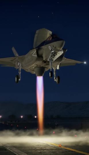 这仗还怎么打？F35还在2000公里外刚起飞，解放军就能把它锁定了。打个比方，美