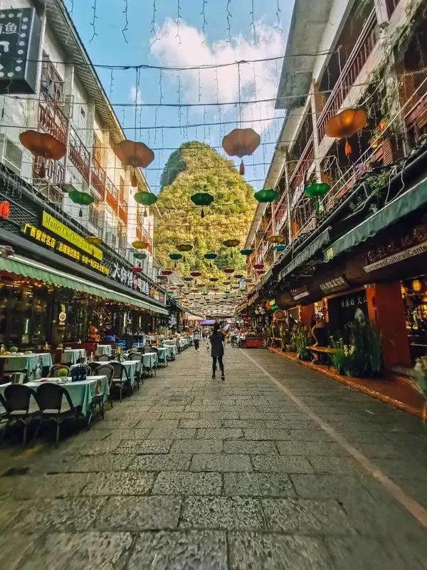 实体店凋零是不是因为电商？电商对中国是好是坏？国家为什么不关闭电商？实话说，电