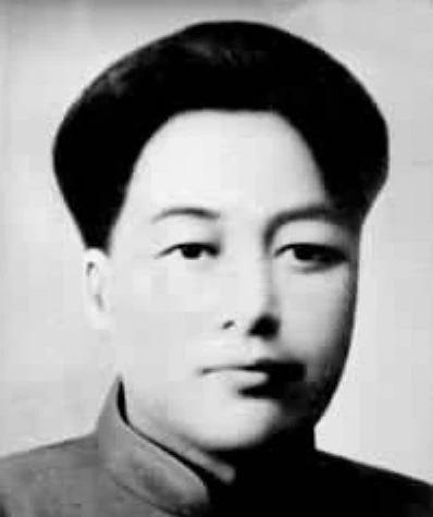 1955年授衔时，毛主席流泪道：若泽覃还在，我们毛家可能会出个将军。1955年授