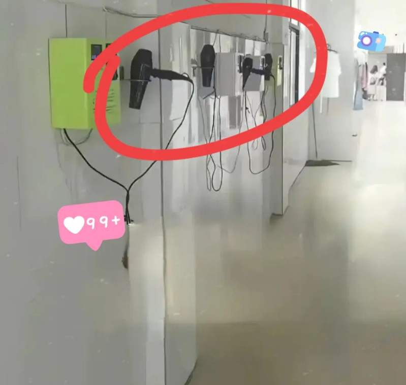 为了利益把家长榨了又榨，这是湖南岳阳某高中学生宿舍，嘴上为了安全不让学生在宿舍安