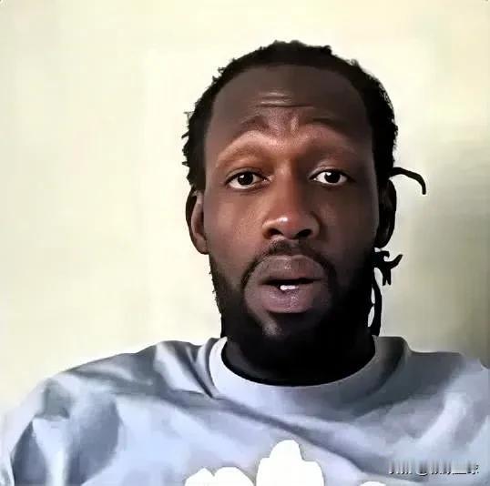 湖人名宿贝弗利说出了大实话！前NBA球员贝弗利近日在播客节目中谈到克莱时说道