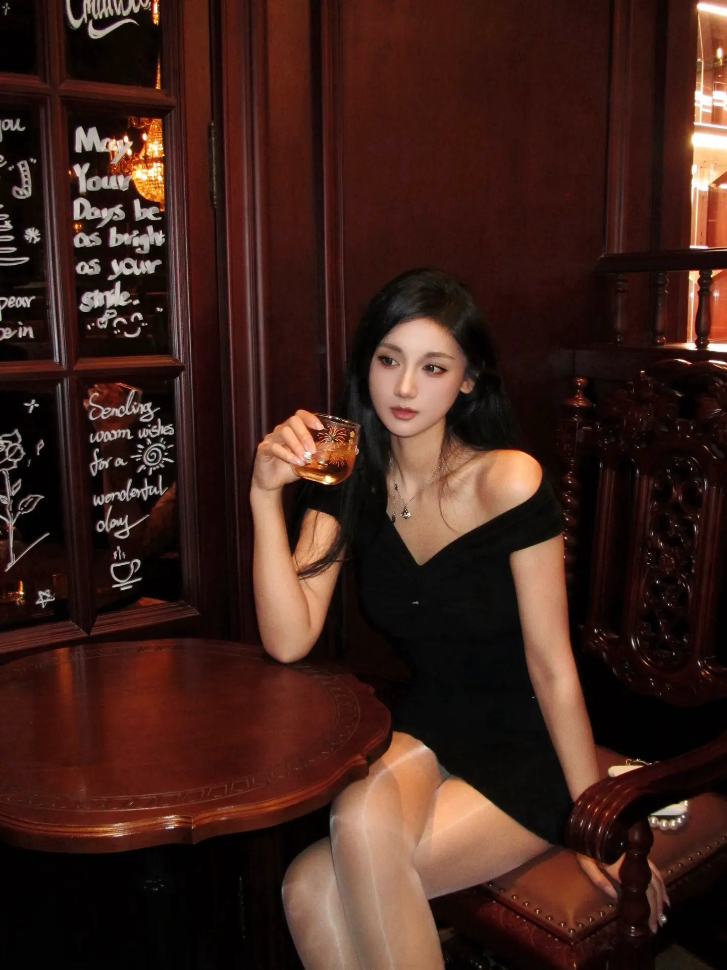 人的一生太多露水情缘 错也好 错过也好