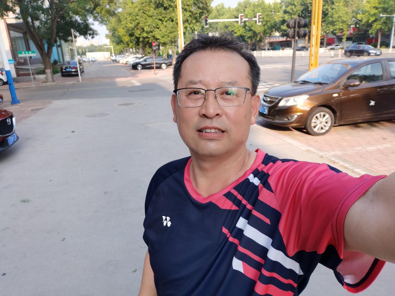 为什么戒烟不能来个“一刀切”？世卫指南观点是：骤停是优选，但不是唯一方案，不