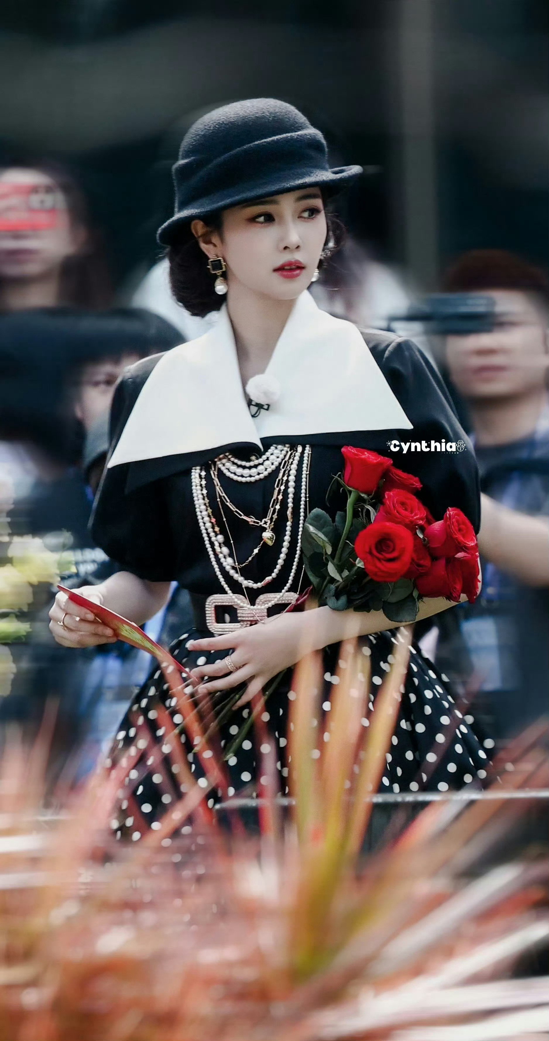 白鹿可以再拍一部民国戏吗白鹿奔跑吧路透好像上个世纪的留洋千金啊！太漂亮了🥰