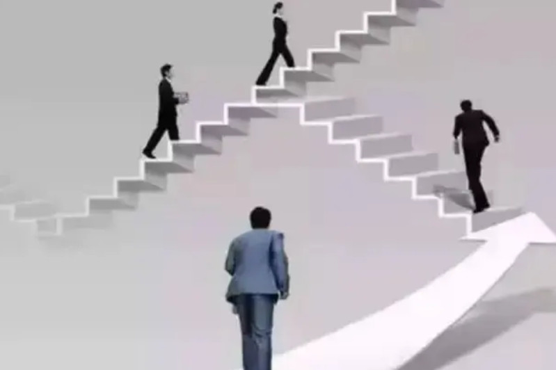 武大保住杨某媛的学位！很多人还是不理解，不忿！纷纷表示：百余处不规范的论文，
