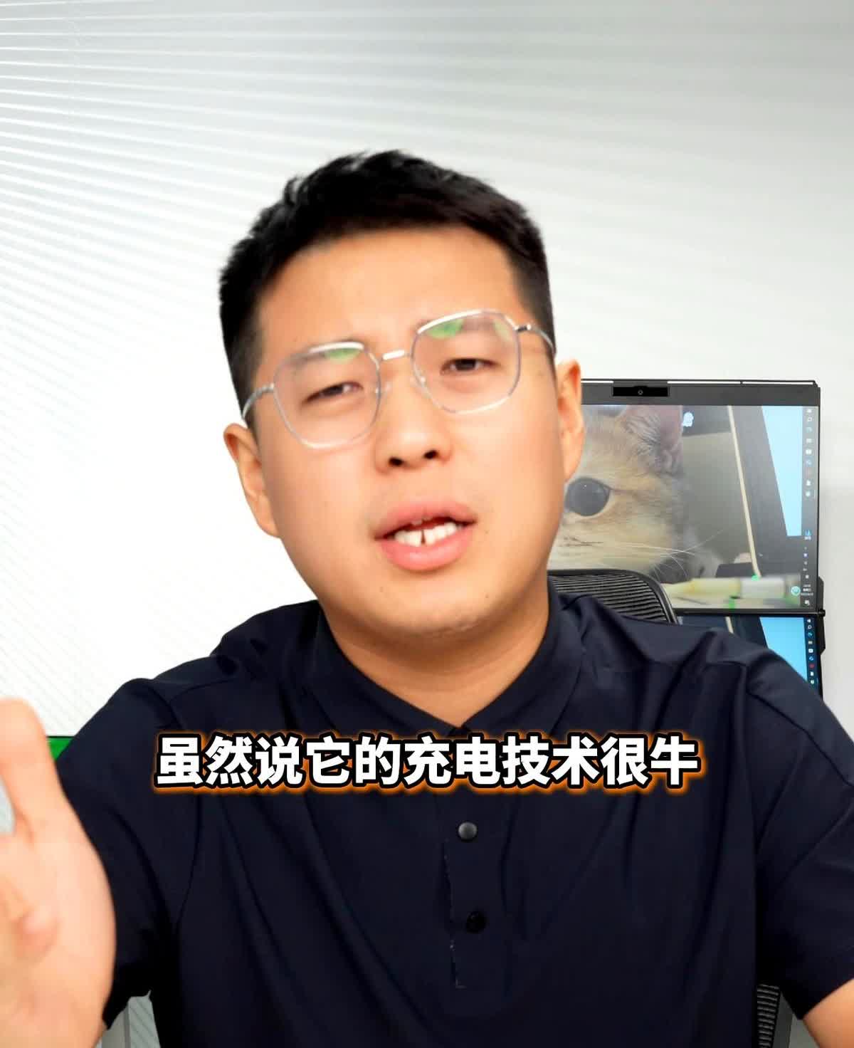 OPPO最失败的6款手机，你用过哪一款？接着上期讲。说到高价低配的代表作