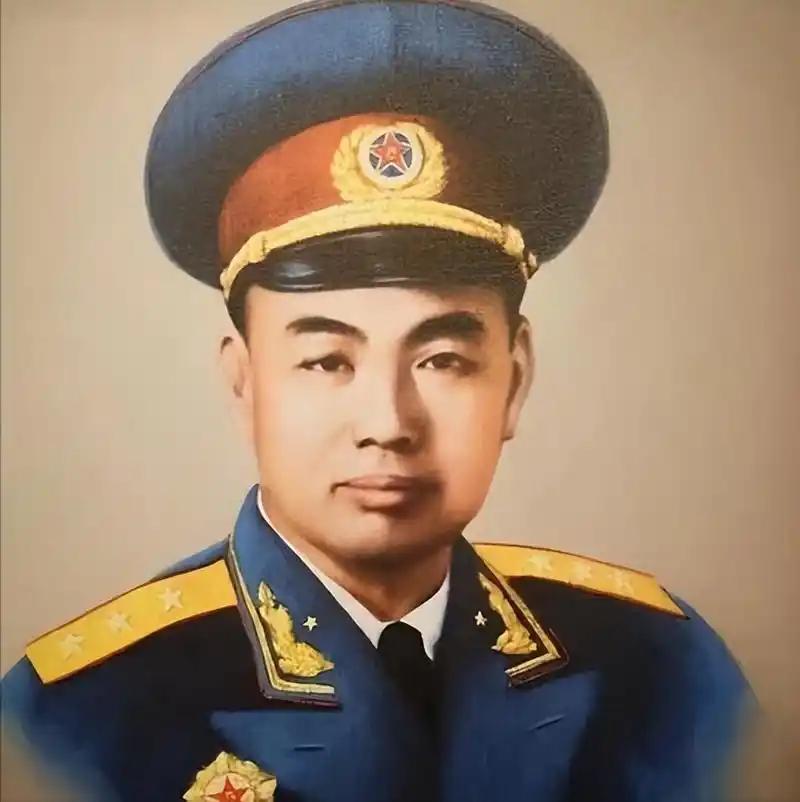 许世友曾问耿飚：如果授衔你会是什么军衔？耿飚答：别人不敢说，肯定在你前面195