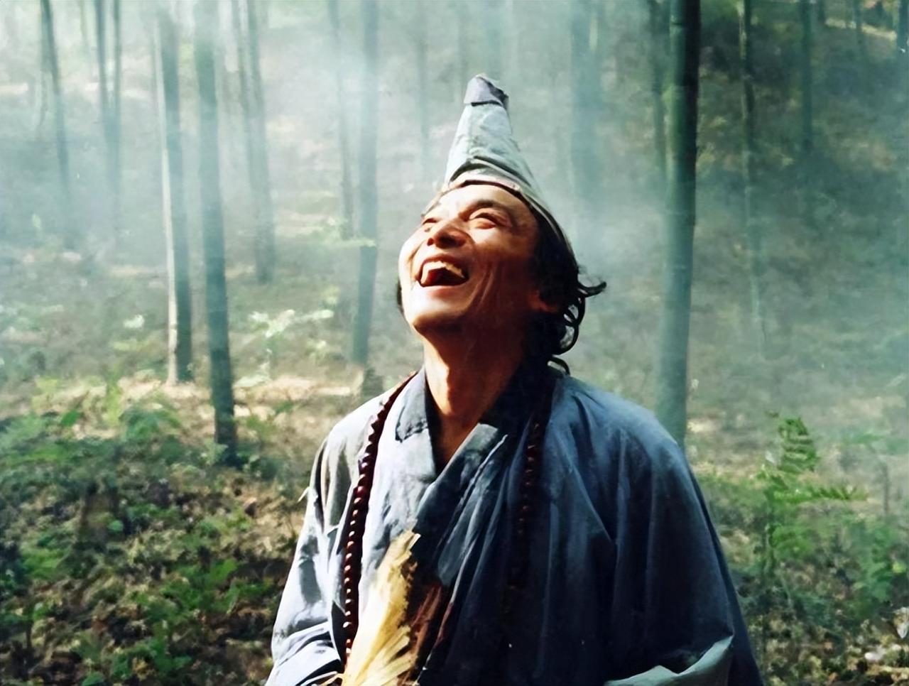游本昌辞世刚两小时，离奇事发生，死因被深揭，儿女遭千夫所指。9月24日，