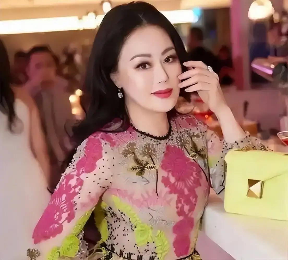 婚恋专家说：“过去，即使再贫穷的男人结婚成了家，日子也能慢慢富起来，而现在呢，哪