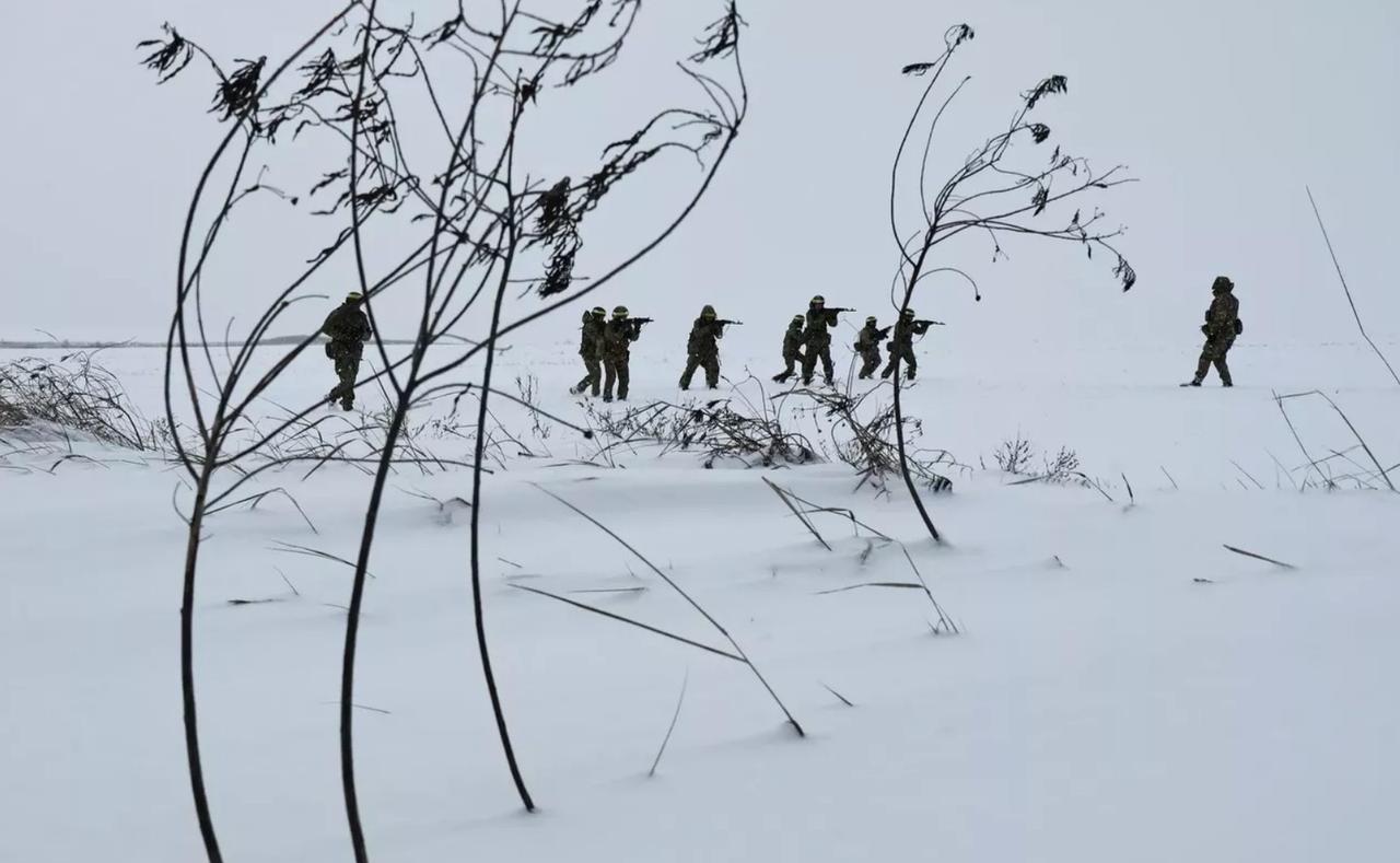 乌克兰士兵真正的阵亡人数，应该至少是泽连斯基宣称的5.5倍。这是乌克兰媒体采访