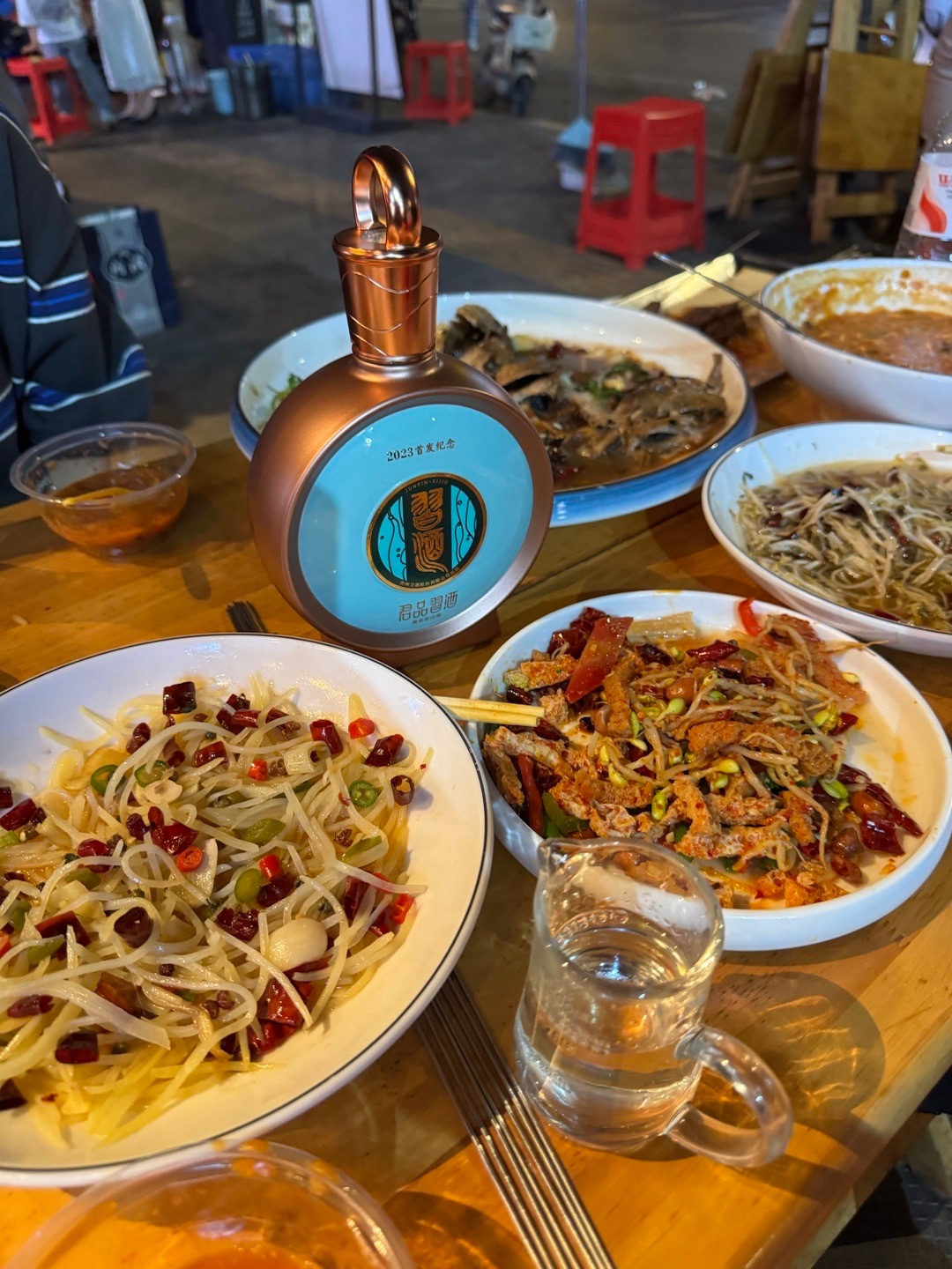 深夜小酌一人一斤​​​
