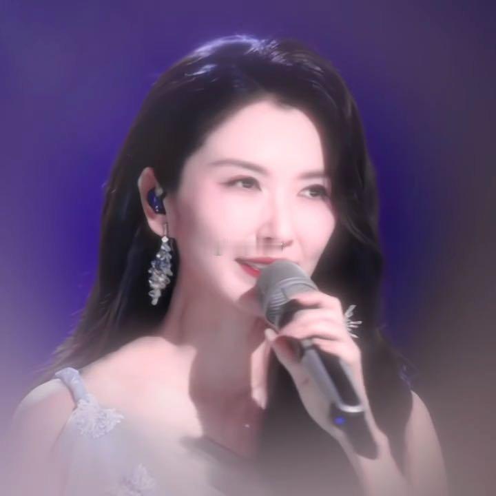 徐洁儿为什么会没人选雨爱组不cue徐洁儿明明雨爱组徐洁儿的唱功很突出吧！和声这