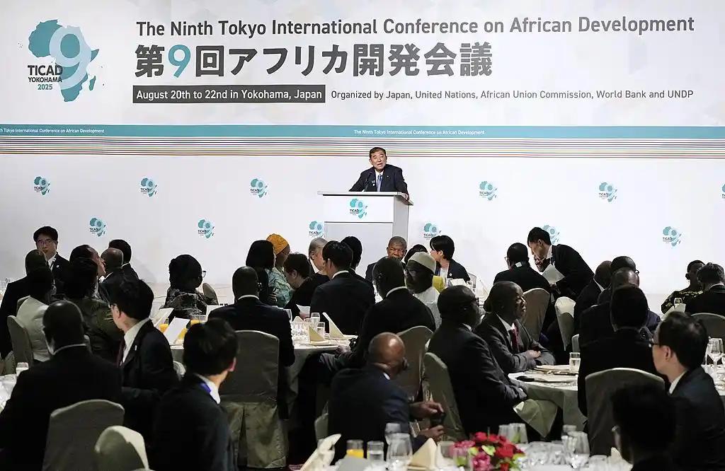 50国代表齐聚日本！首相石破茂还亲自站台，但所有人的焦点都在中国身上，搞得日本更