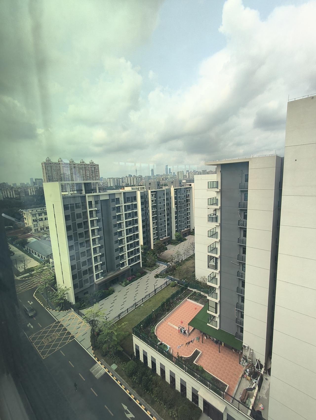 147W申请到了天河区的人才住宅，现在也是在广州定居了坐标：广州天河区棠东​