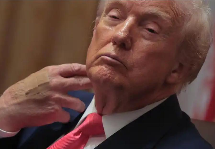 钱再多有什么用？79岁身家525亿的特朗普，他有私人波音757，有佛罗里达海湖庄