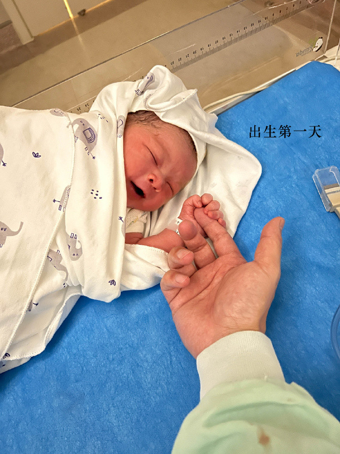 生完发一条不过分吧？​​​​