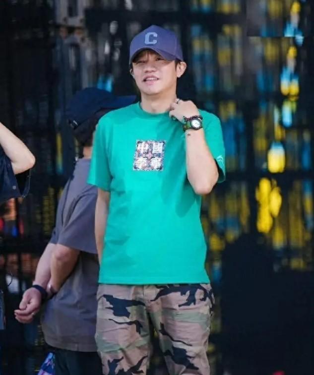 一块“表”，揭了谁的底？难道凤凰传奇要“折翼”？就因为彩排时候的几张照片，
