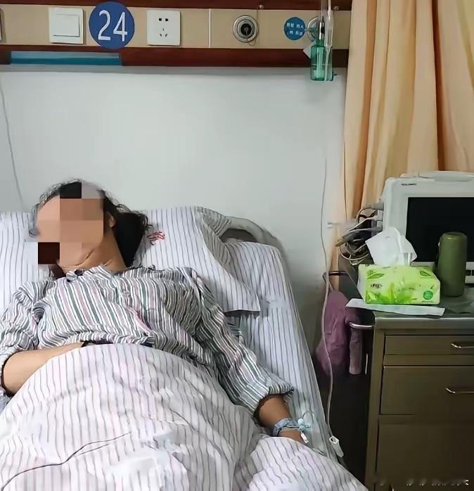 江苏泰州，女子肺炎去输液，吊针时她意外发现，注射液已过期45天，女子告知护士后，