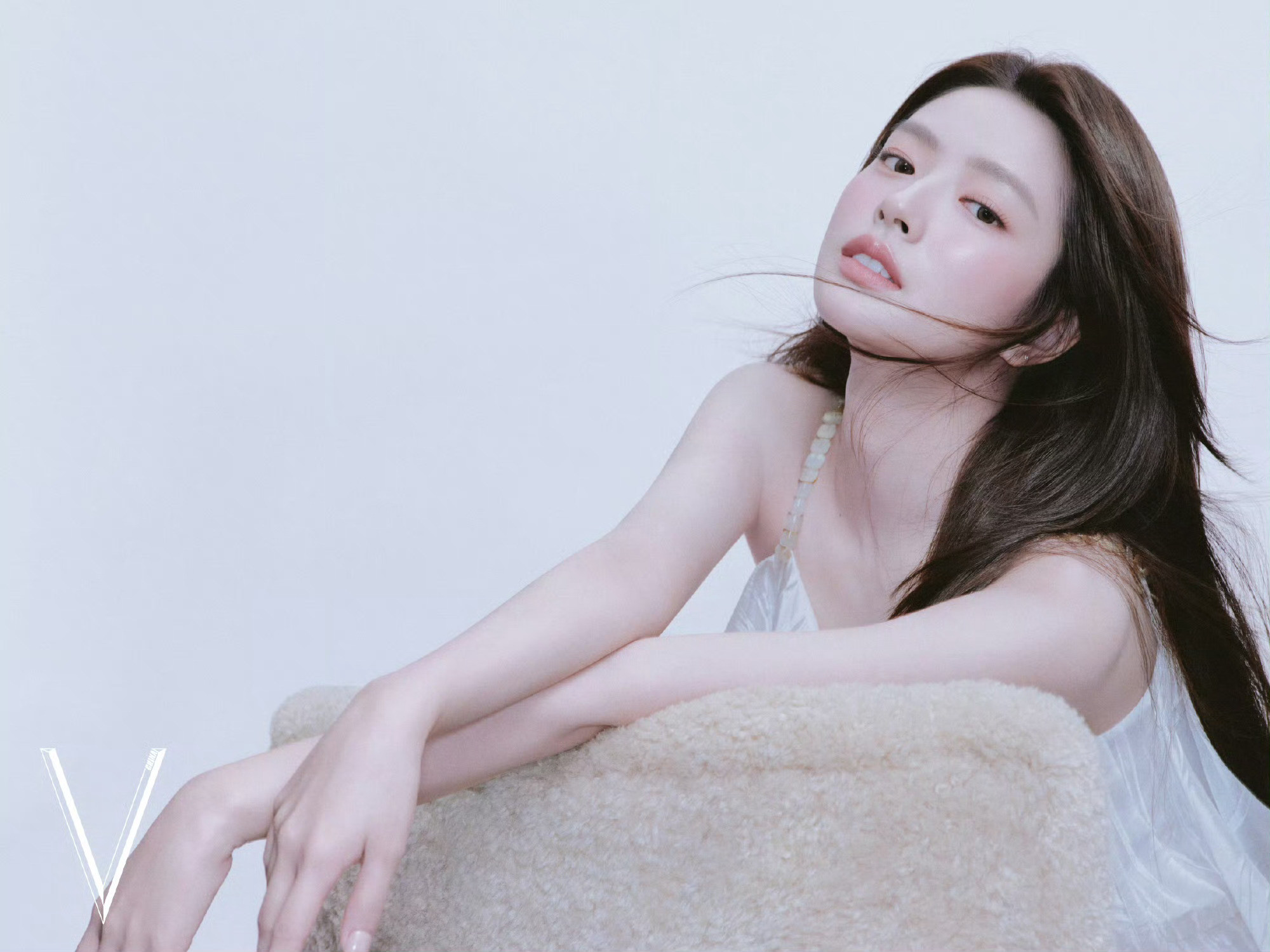V中文版有请新面孔摄影：杨锦龙​​​