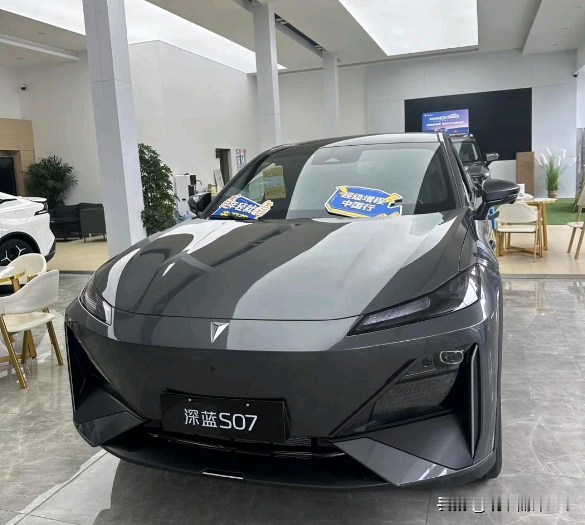 ​1、钱会越来越不好挣；​2、房子价格会更低；​3、养老金会上涨；​4、年