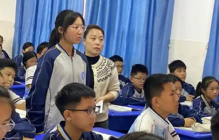 教过那么多孩子，越来越觉得：1、真正的学霸，是小学好，初中好，高中还是好，前
