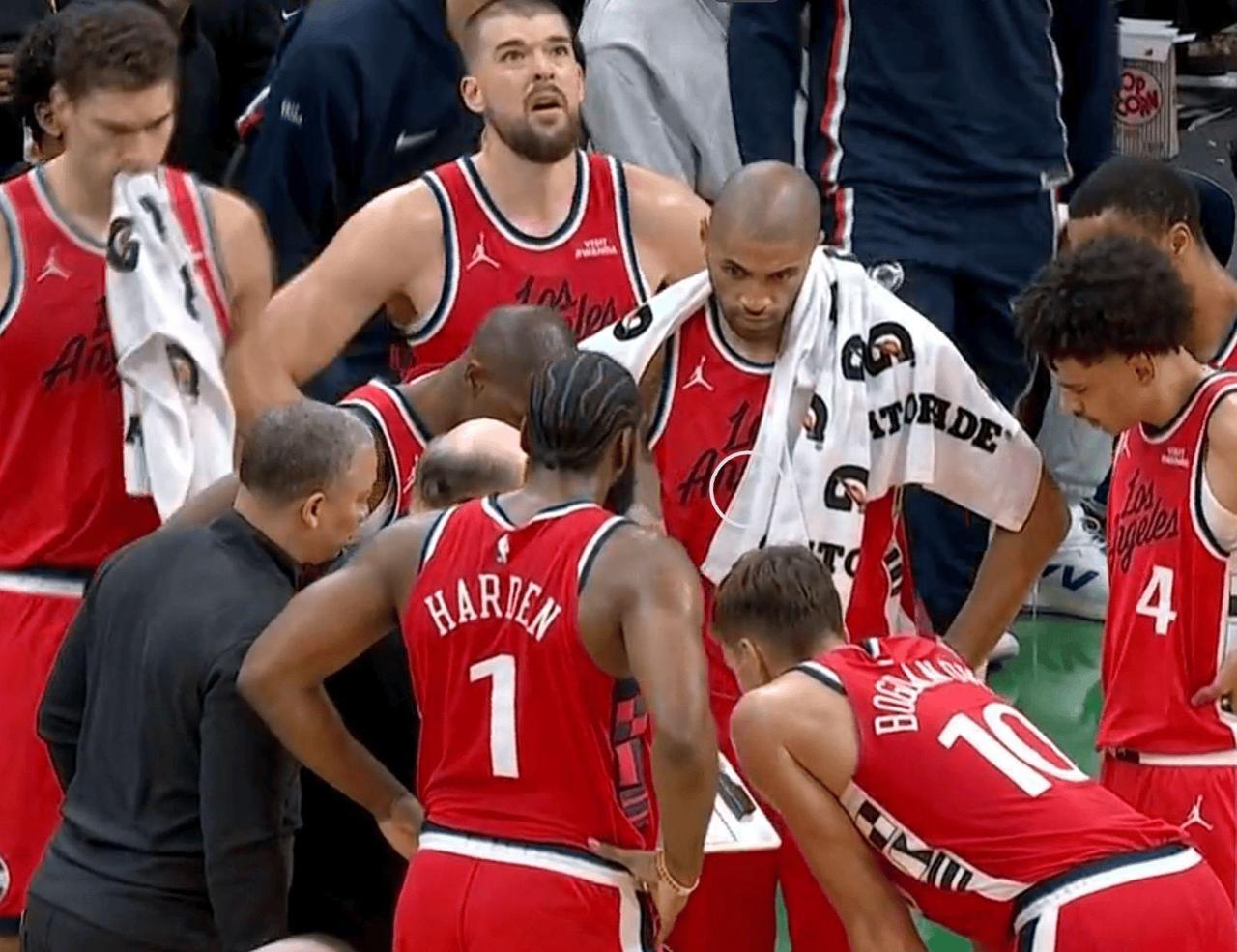 哈登现在去哪里都比留在快船强快船惜败凯尔特人，范甘迪布置最后一攻的战术跑出来