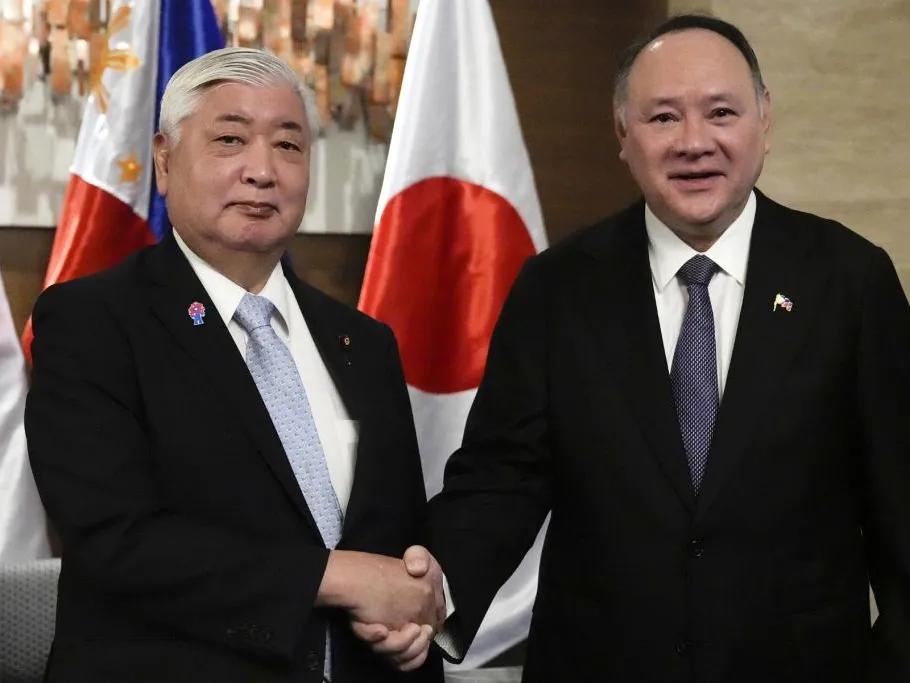 日本拟向菲律宾出口服役逾30年的驱逐舰，警告中国在南海不要轻举妄动！全世界一直以
