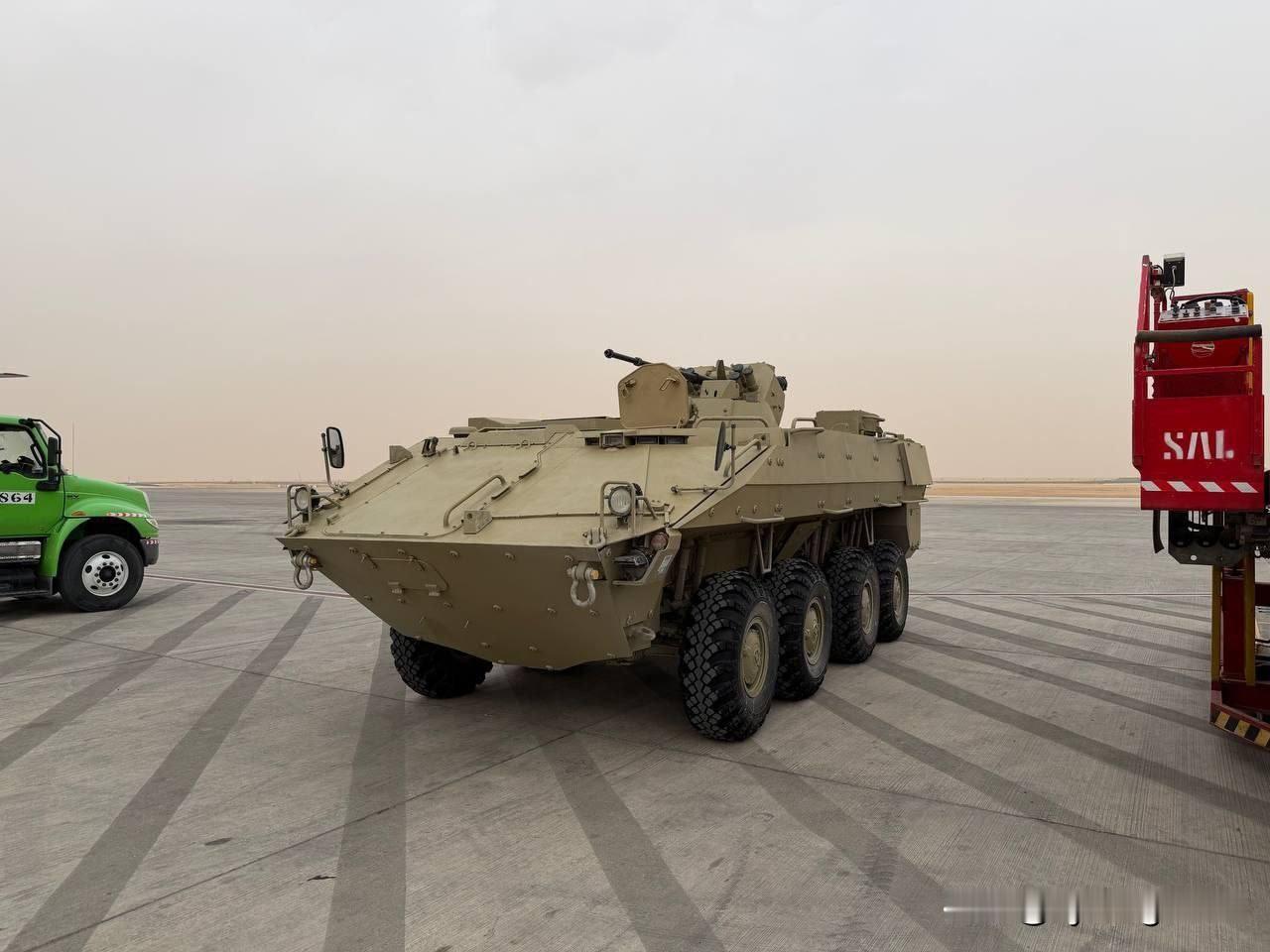 🇷🇺🇸🇦俄罗斯国防出口公司向沙特阿拉伯交付了一系列装备，包括：BTR-2