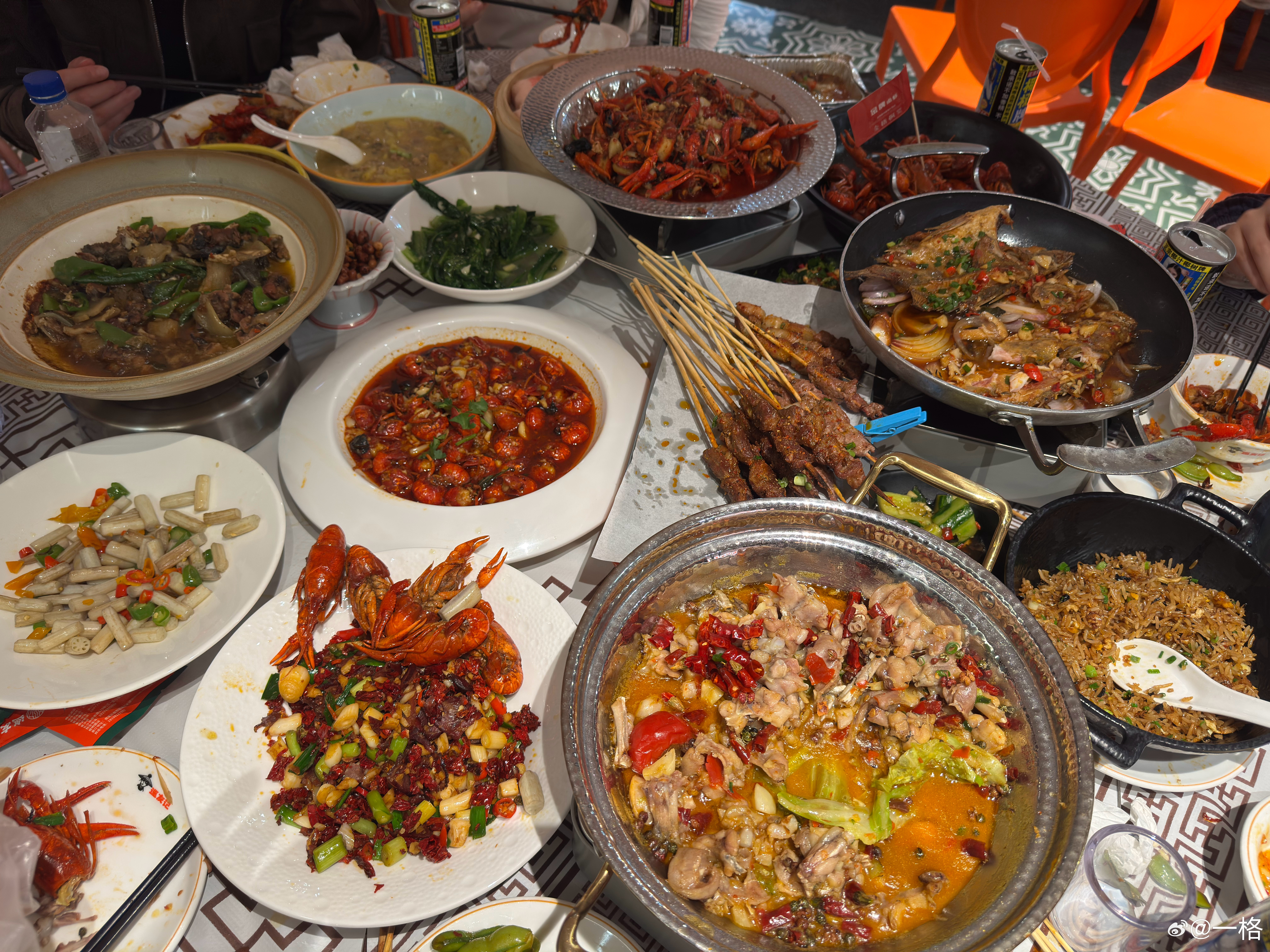 该吃吃，该喝喝，运动消耗掉就行，想开了，不想活的那么累