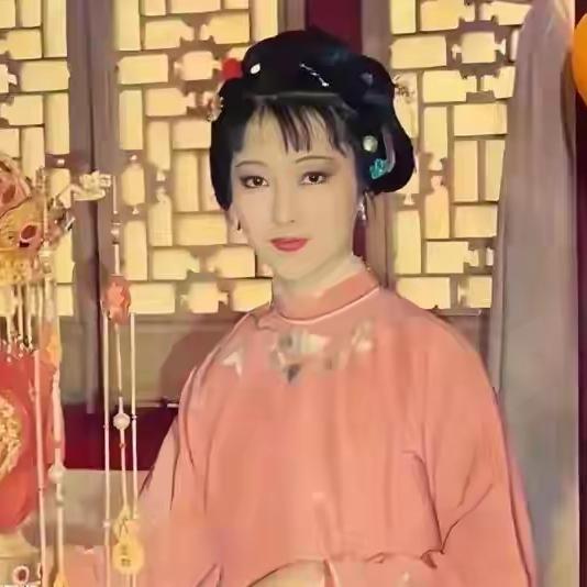 邢岫烟是寒门淑女吗？她无意间露出马脚，她的虚伪和薛宝钗有一拼…咱们看邢岫烟