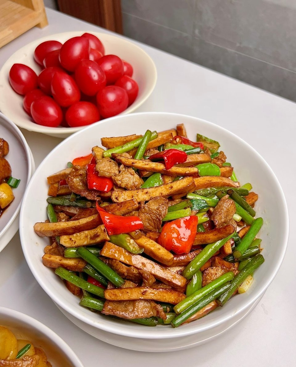 好好吃饭的一年年度干饭结算：舌尖上的幸福狂欢🥘家人们，年度干饭总结来咯！这一年