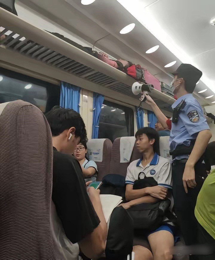 谁说高铁没有卧铺