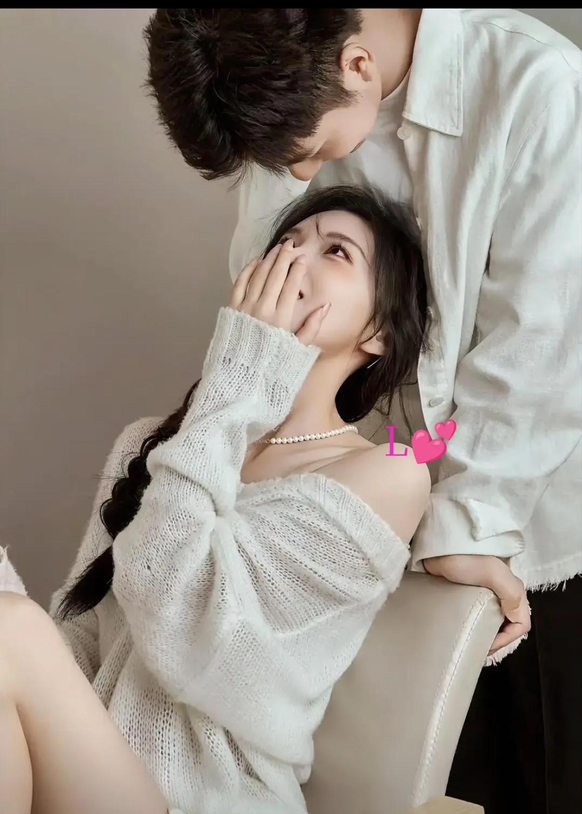 一个女人愿意，和一个男人保持情人关系，说白了就是因为他够特别。可能他说话总