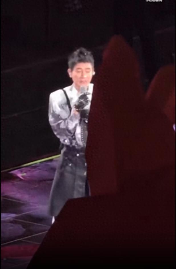 陈小春北京演唱会的事，这两天引发了不少讨论。6月20号首场演出结束后，很多观众在