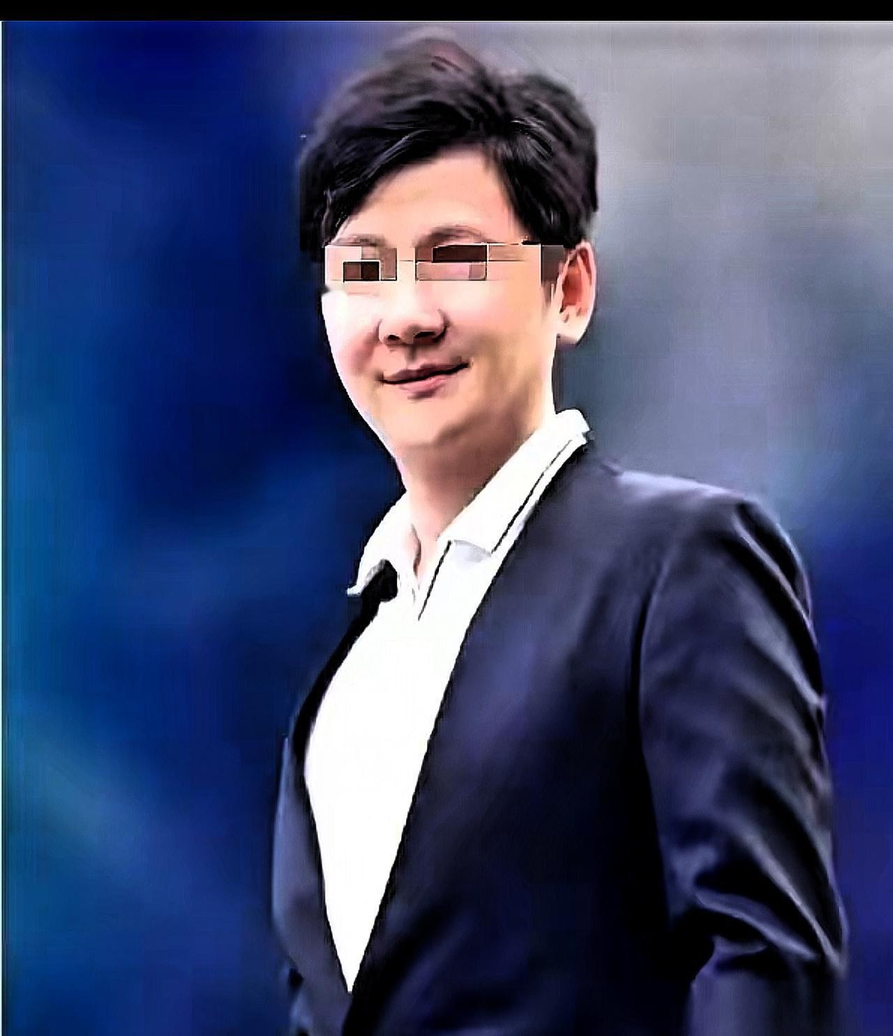 想不通，真的想不通！一个大学老师，开着宝马在自己学校里，把好好走在人行道上的学生
