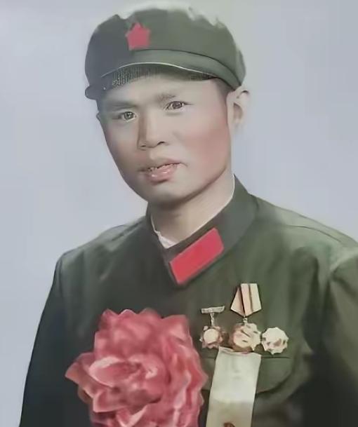 一等功战士龙洪春执意娶蒙冤女工，丢掉军校保送，老山歼敌91人，结局令无数战友