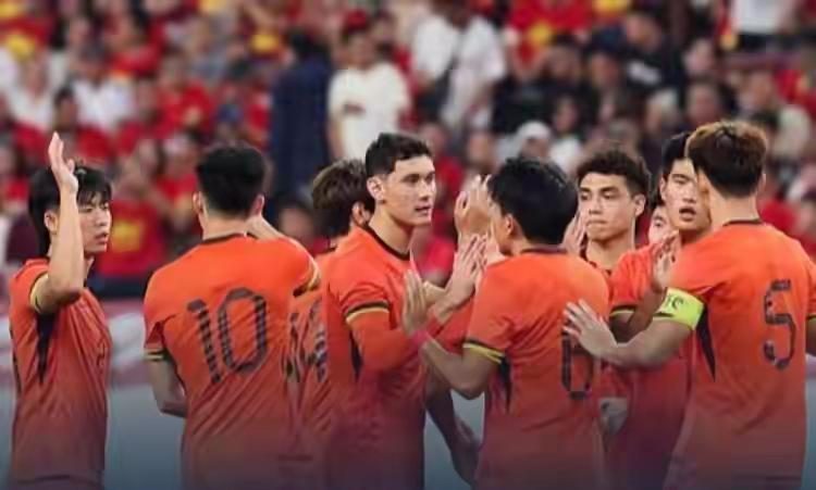 U23国足再爆大冷门！顽强逼平澳大利亚U23足球队！成功晋级U23亚洲杯！