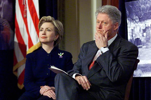 《一个总统的“晚节陷阱”：不是功过盖棺，而是丑闻反复回潮》很多人看比尔·克林顿