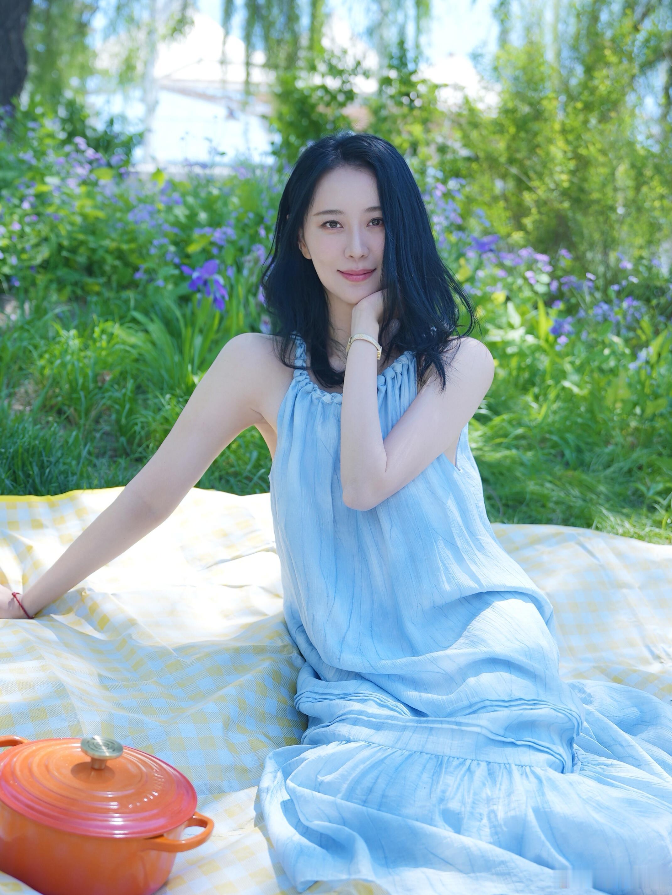 王乐君五一浅春系穿搭🍀💙​​​