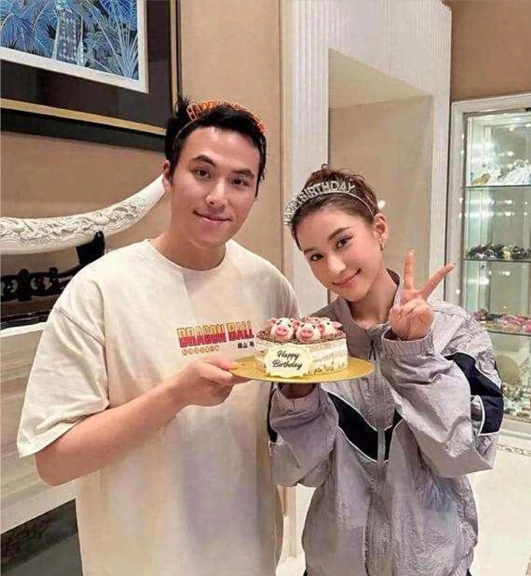 何超莲庆祝34岁生日，三房家人齐聚一堂，没有窦骁​​​